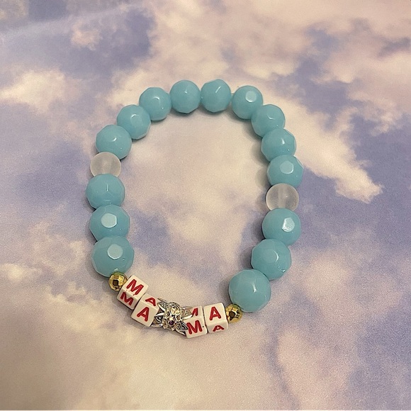 Mama Light Blue & White Round Bead Stretch Word Affirmation Wrist Bracelet. - Picture 2 of 2